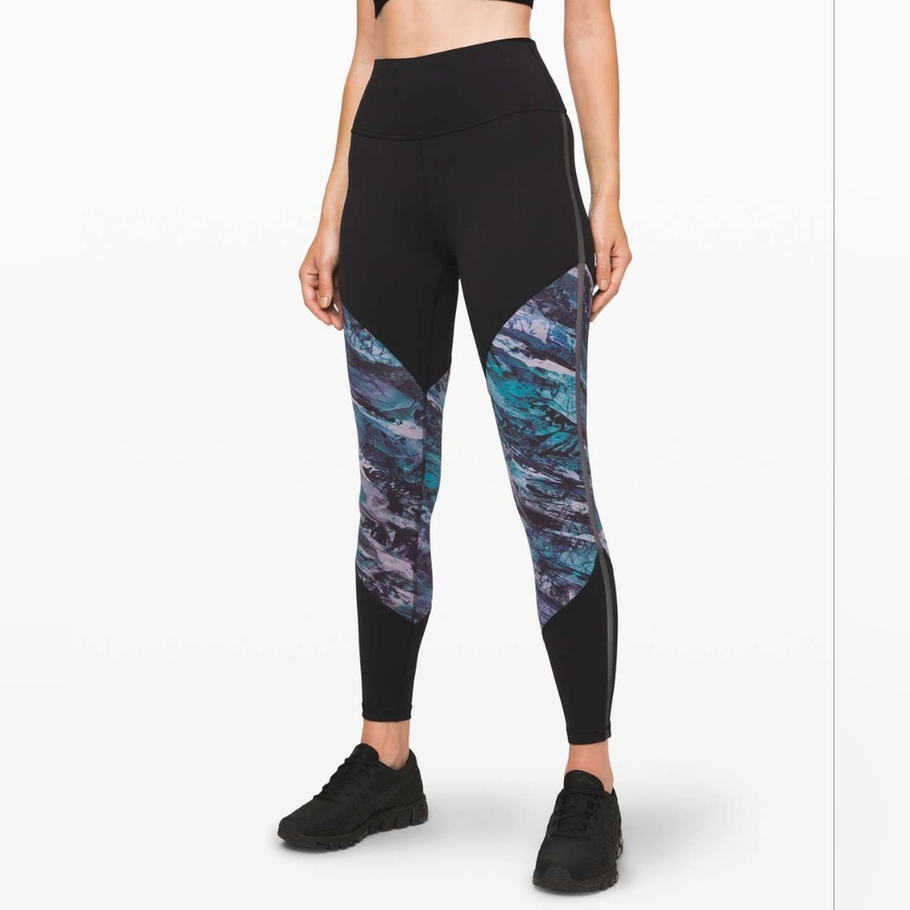 Lululemon Run to Reset Tight 25"